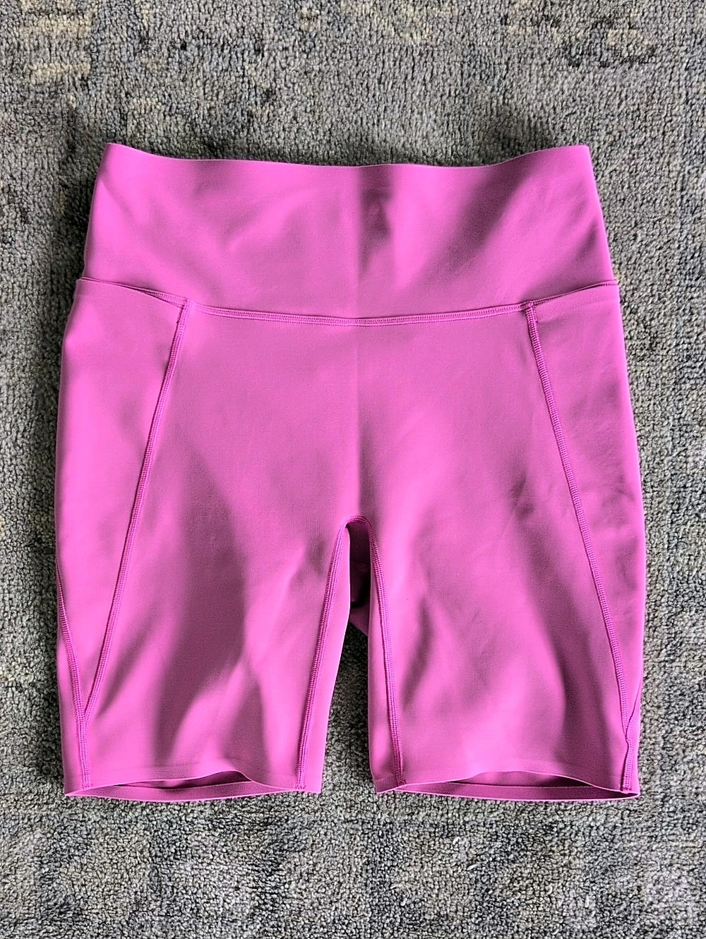 Nike Universa High-Waisted 8" Biker Shorts Playful Pink Medium